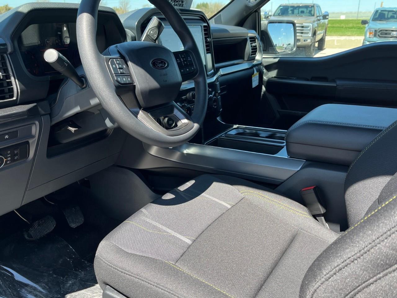 2025 Ford F-150 STX Photo