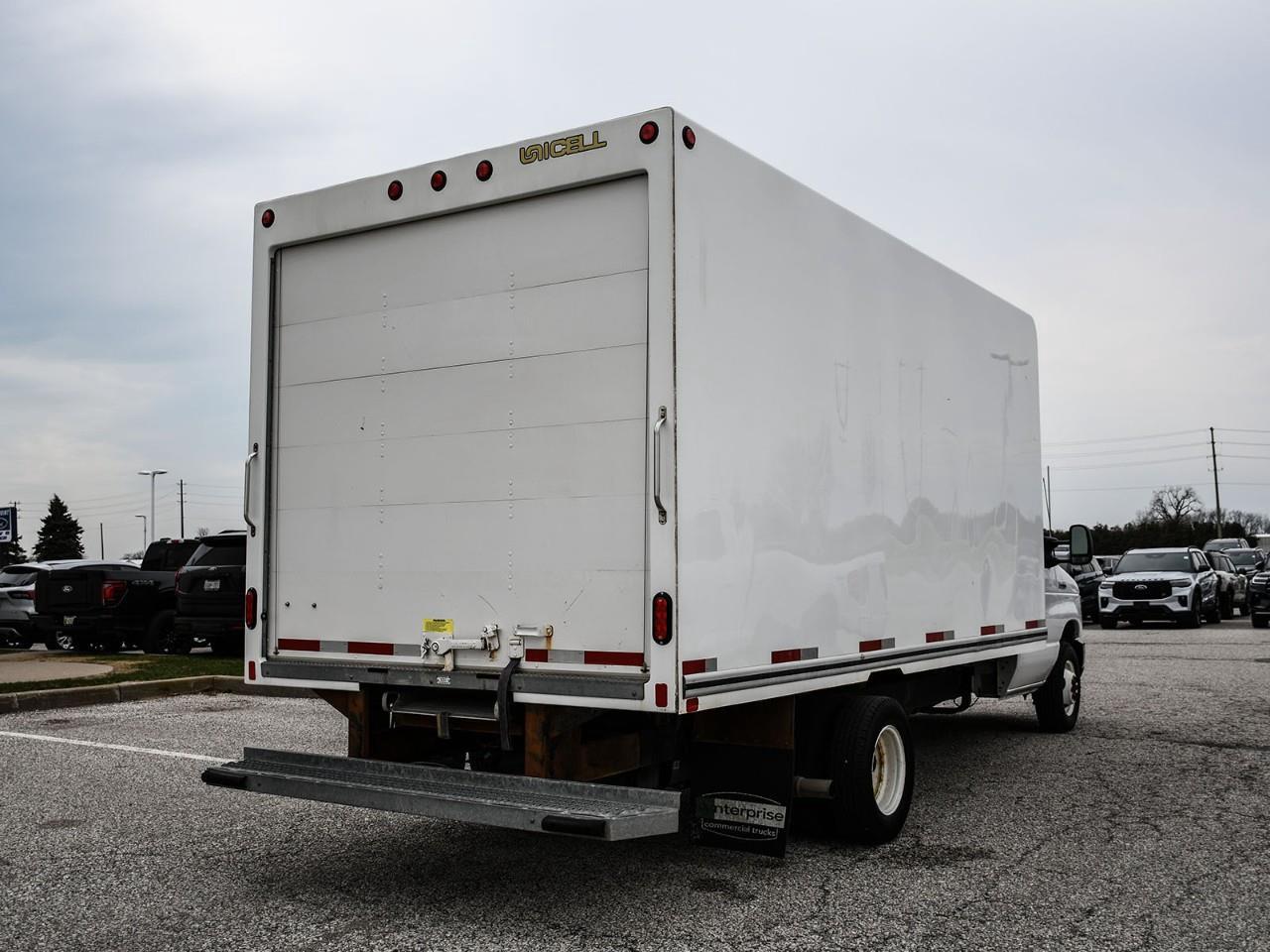2023 Ford E450 Cutaway POWER WINDOWS | CRUISE | POWER LOCKS Photo