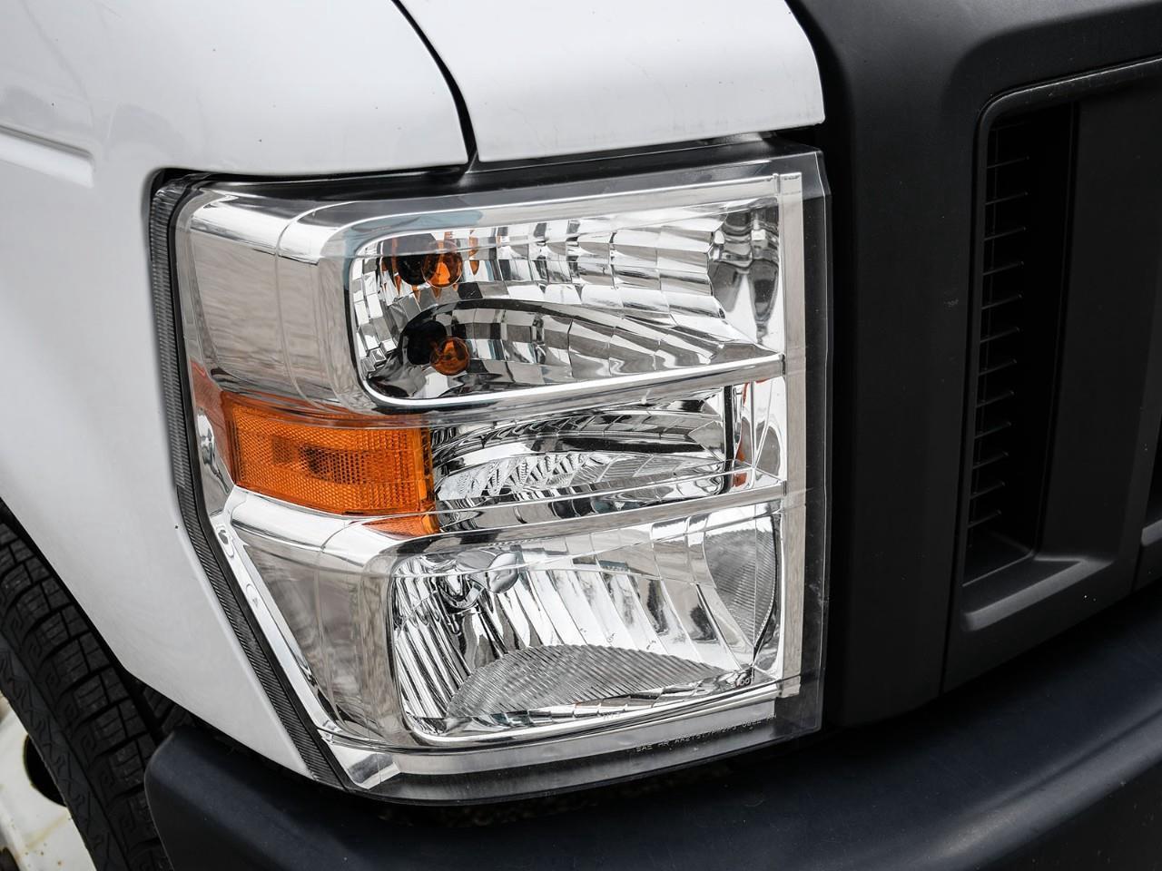 2023 Ford E450 Cutaway POWER WINDOWS | CRUISE | POWER LOCKS Photo