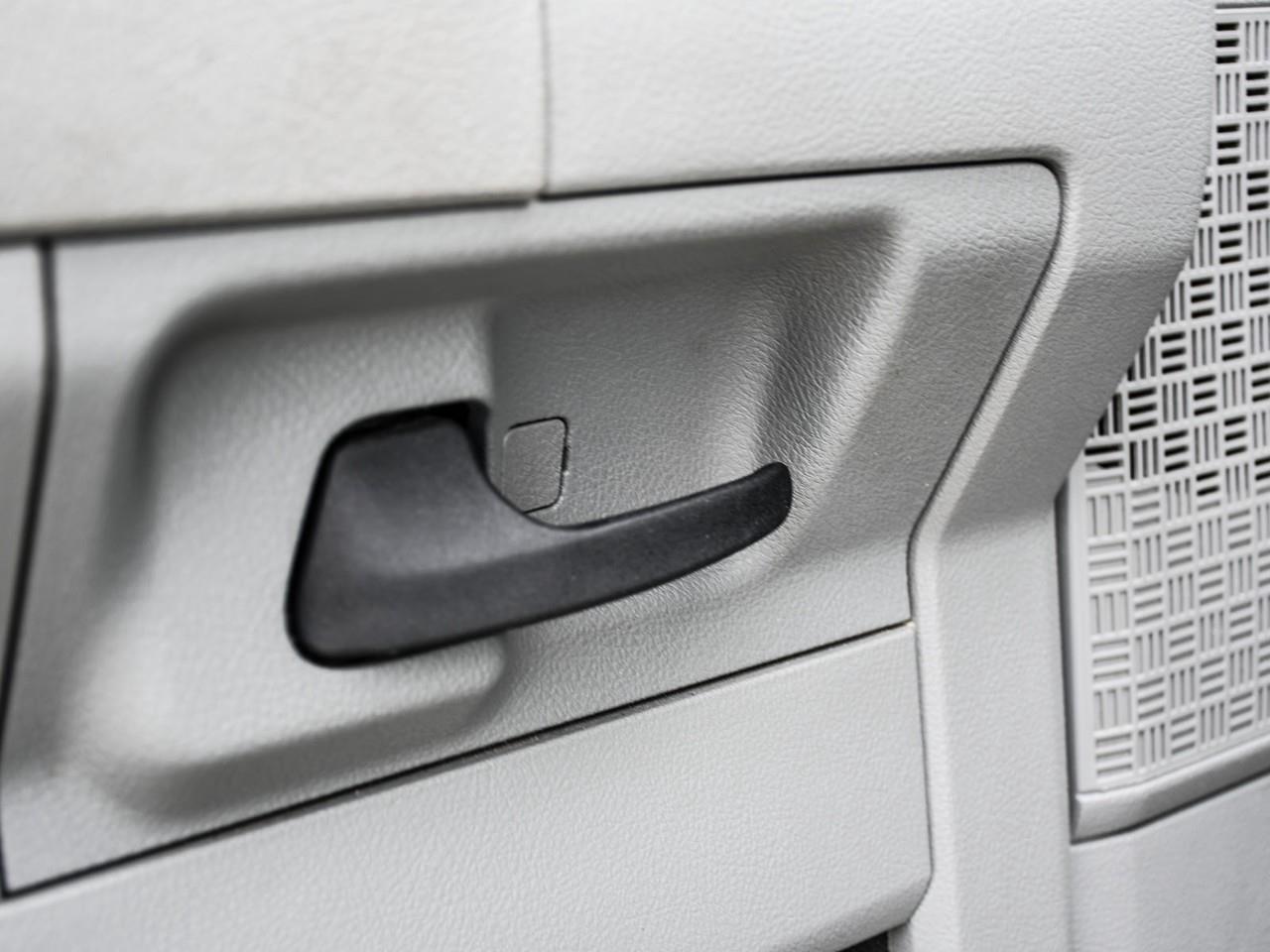 2023 Ford E450 Cutaway POWER WINDOWS | CRUISE | POWER LOCKS Photo