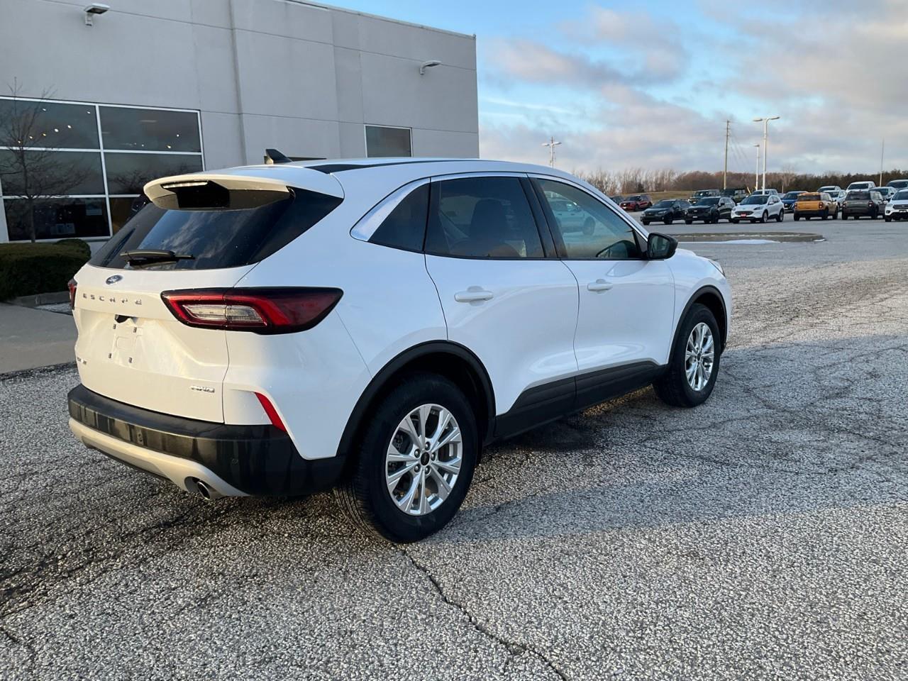 2023 Ford Escape Active NAV | HTD SEATS | HTD STEERING | ADAPTIVE CRUISE | REMOTE START Photo