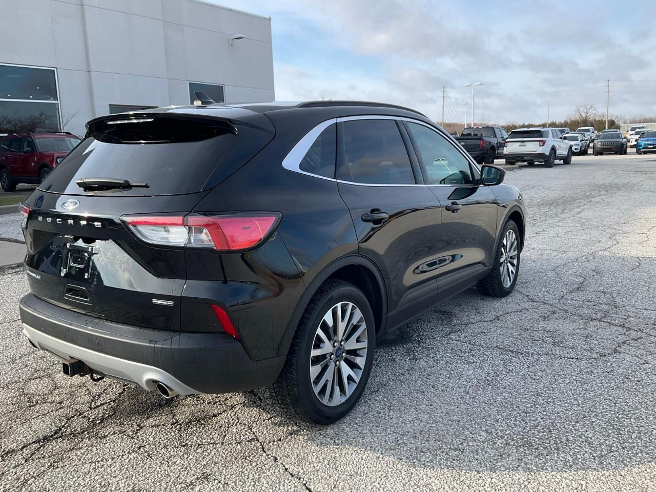 2022 Ford Escape Titanium Hybrid CURRENT LOANER | NAV | HTD SEATS | HTD STEERING | REMOTE START | ADAPTIVE CRUISE Photo