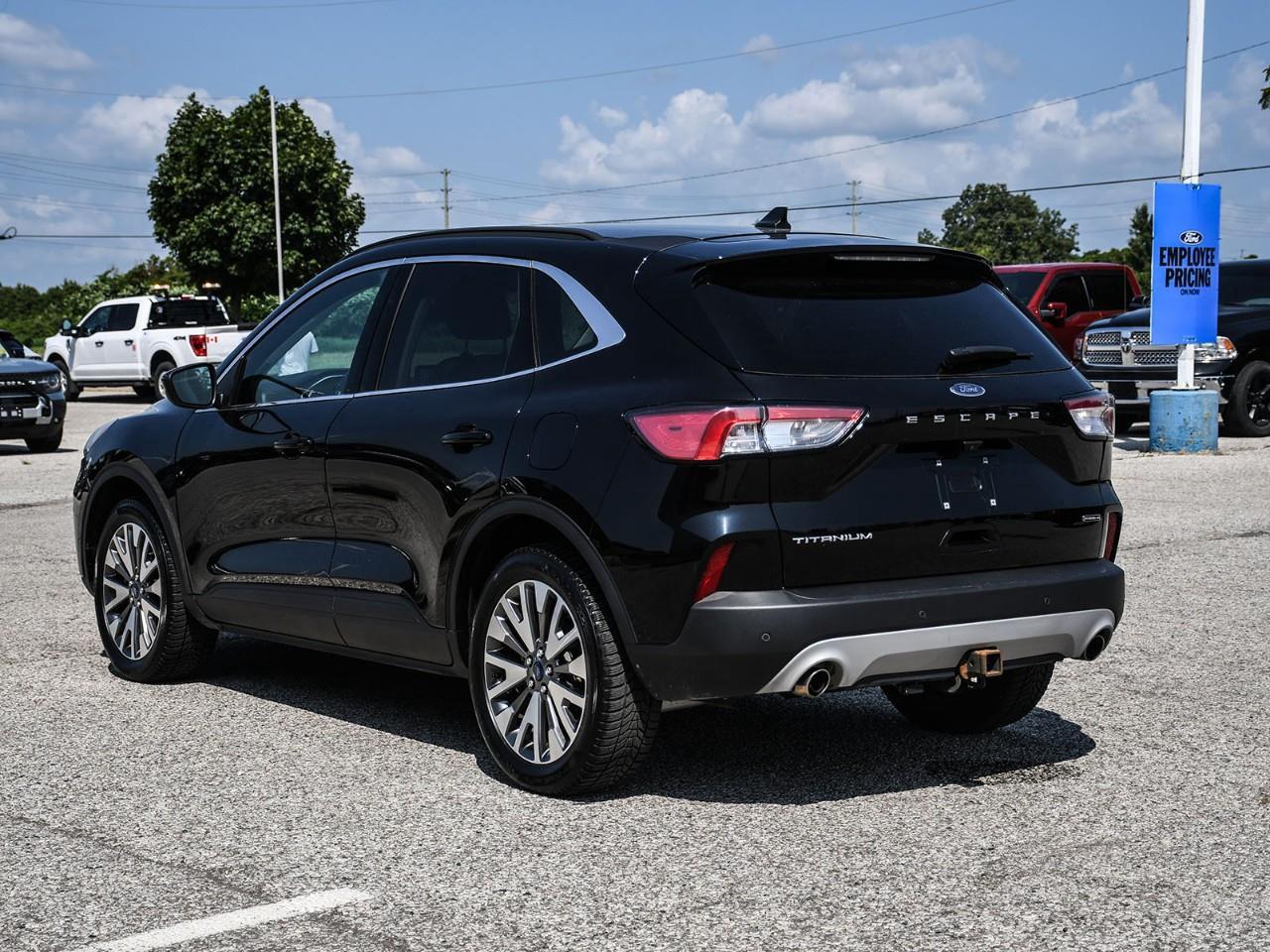 2022 Ford Escape Titanium Hybrid NAV | HTD SEATS | HTD STEERING | REMOTE START | ADAPTIVE CRUISE Photo
