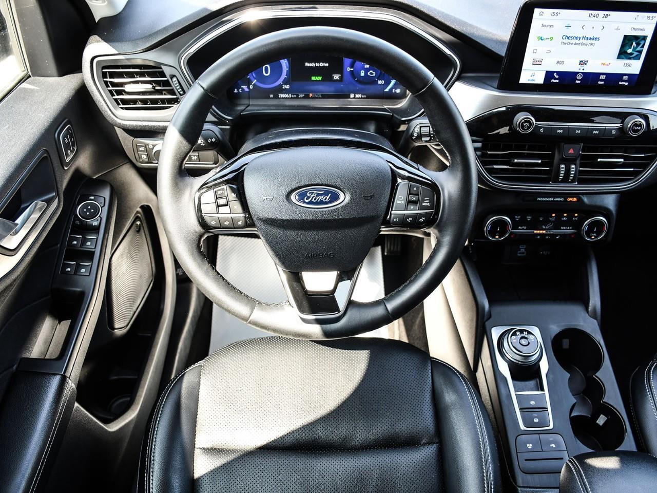 2022 Ford Escape Titanium Hybrid NAV | HTD SEATS | HTD STEERING | REMOTE START | ADAPTIVE CRUISE Photo