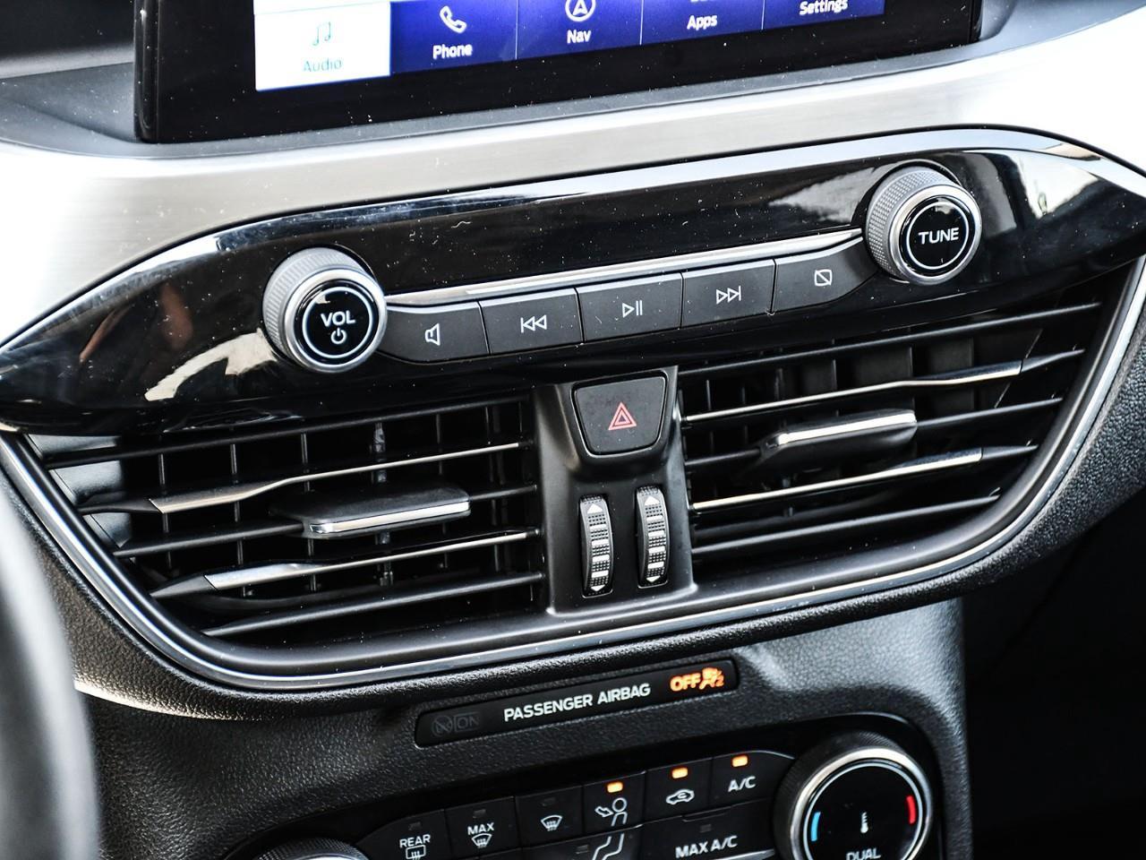 2022 Ford Escape Titanium Hybrid NAV | HTD SEATS | HTD STEERING | REMOTE START | ADAPTIVE CRUISE Photo