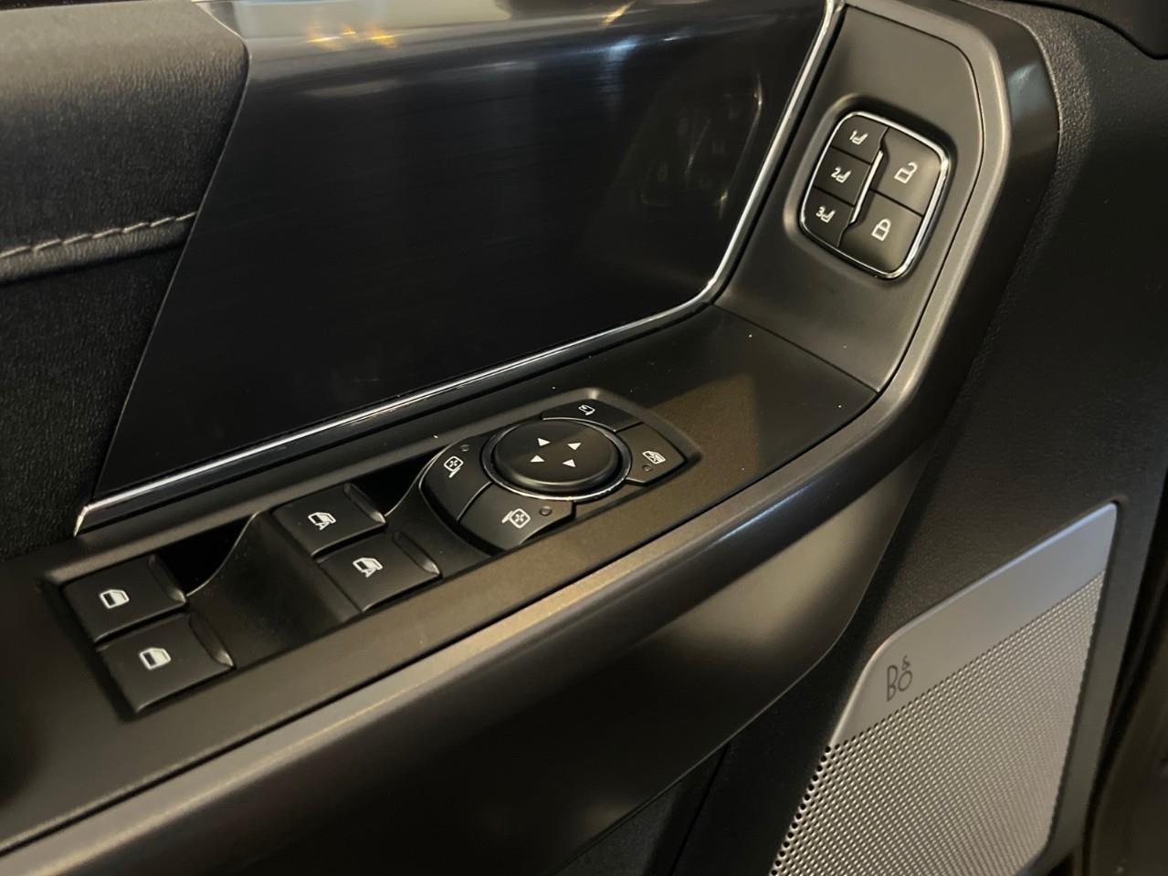 2026 Ford F-150 Lariat Photo