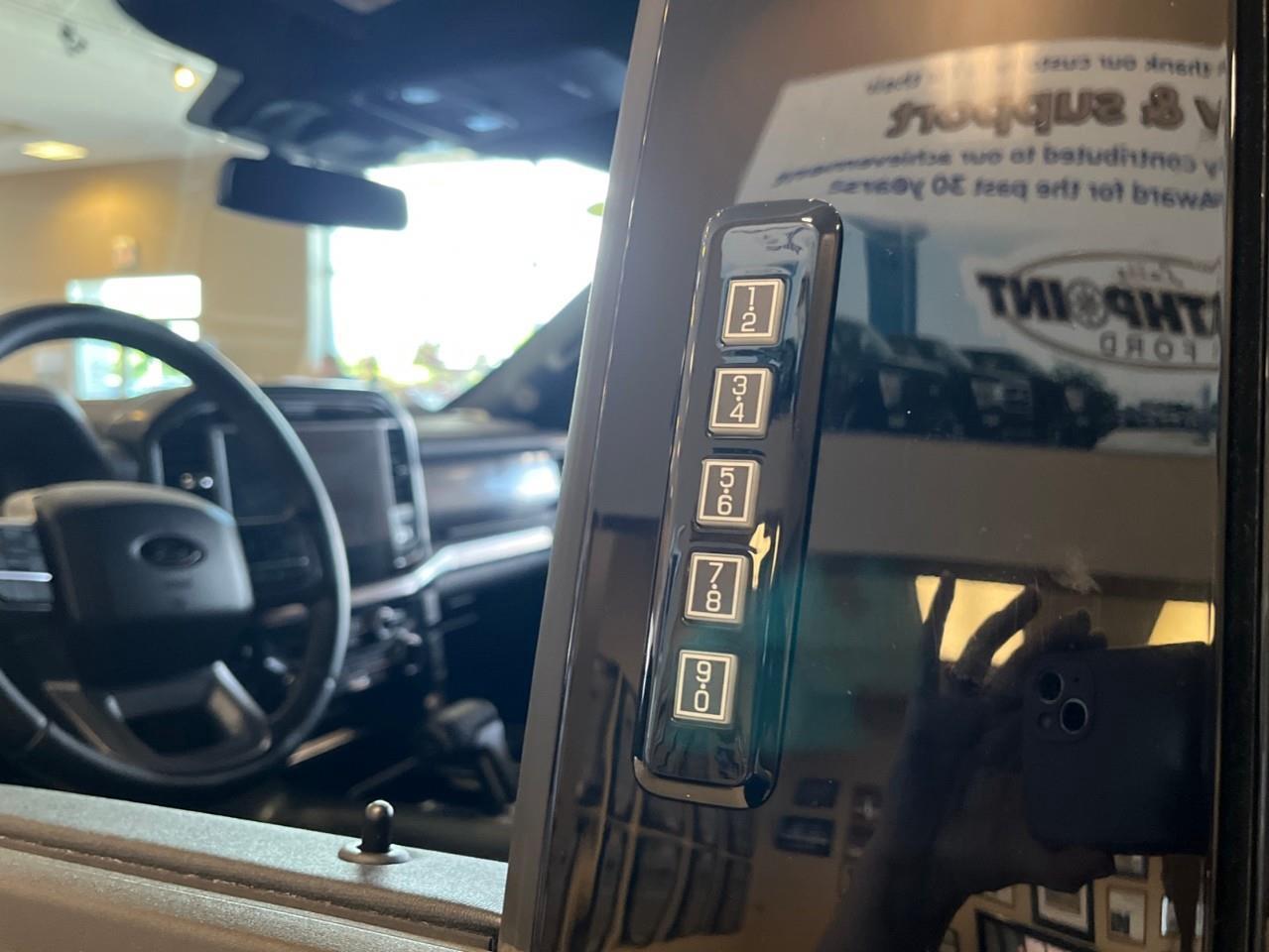 2026 Ford F-150 Lariat Photo
