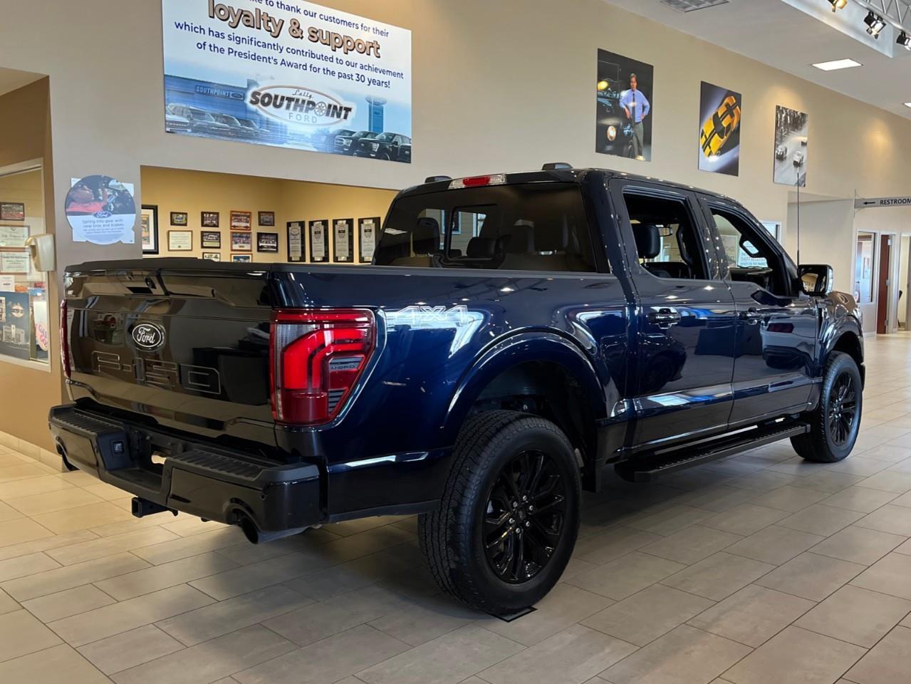 2026 Ford F-150 Lariat Photo