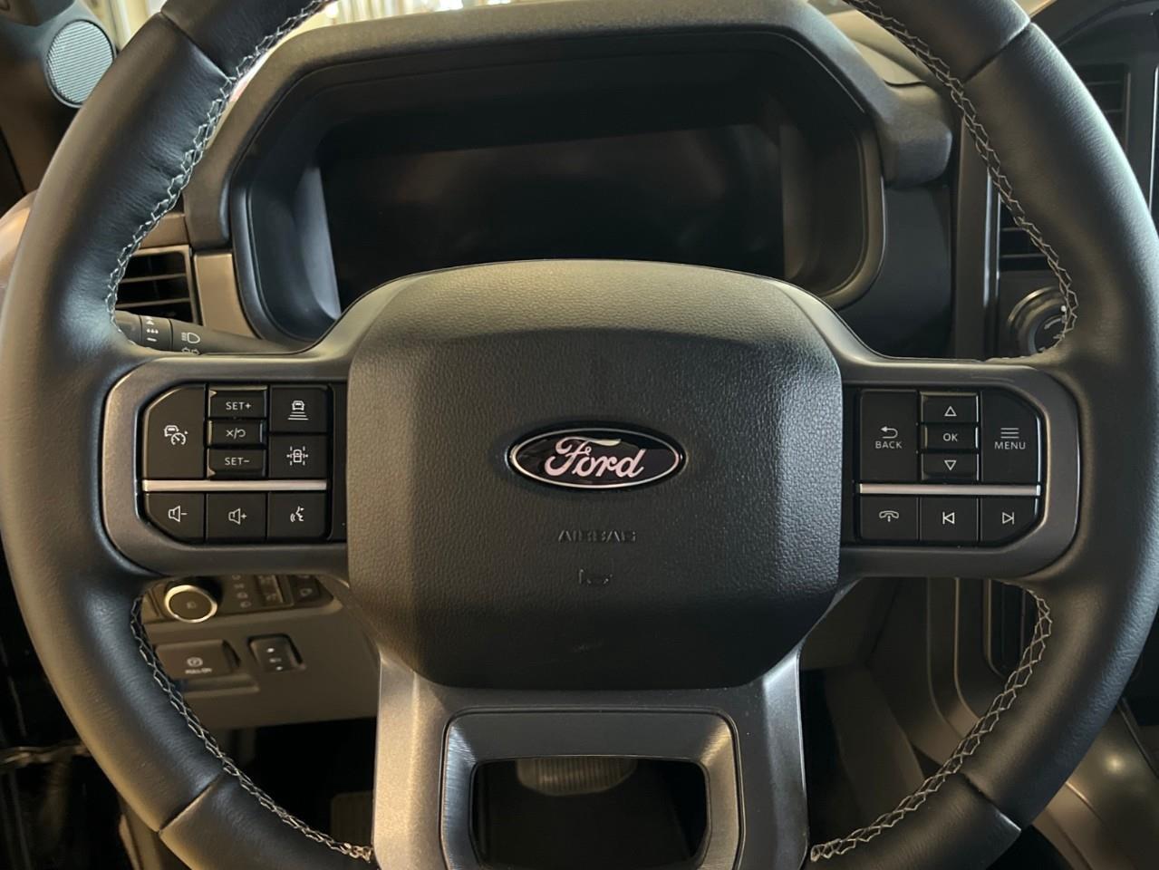 2026 Ford F-150 Lariat Photo