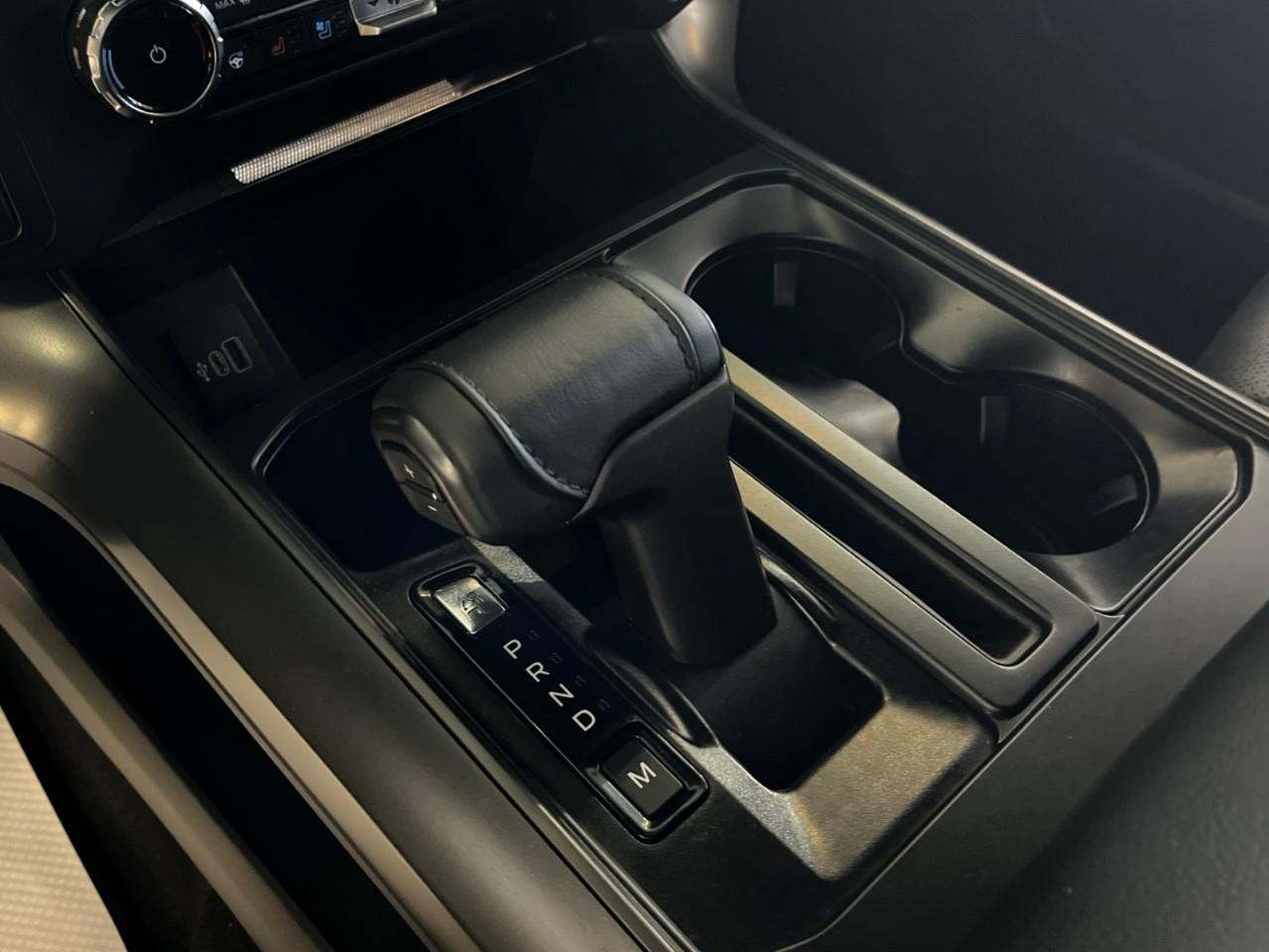 2026 Ford F-150 Lariat Photo