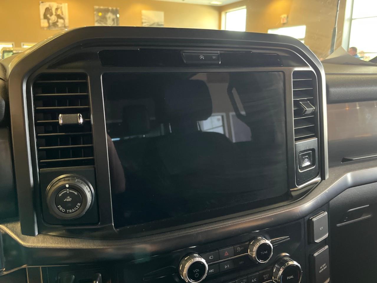 2026 Ford F-150 Lariat Photo