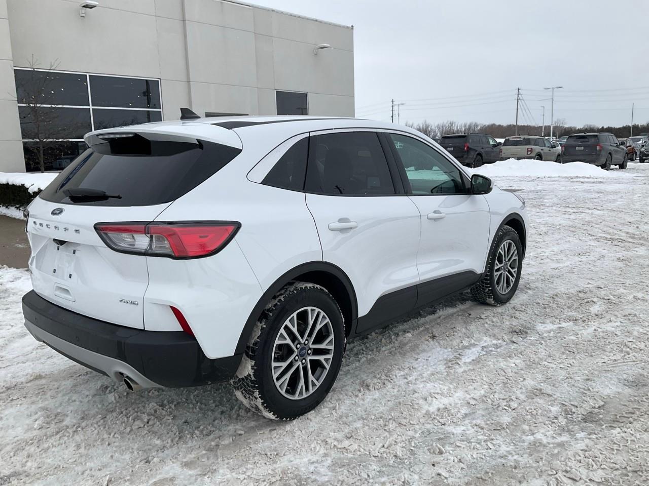 2022 Ford Escape SEL NAV | HTD SEATS | REMOTE START | ADAPTIVE CRUISE Photo