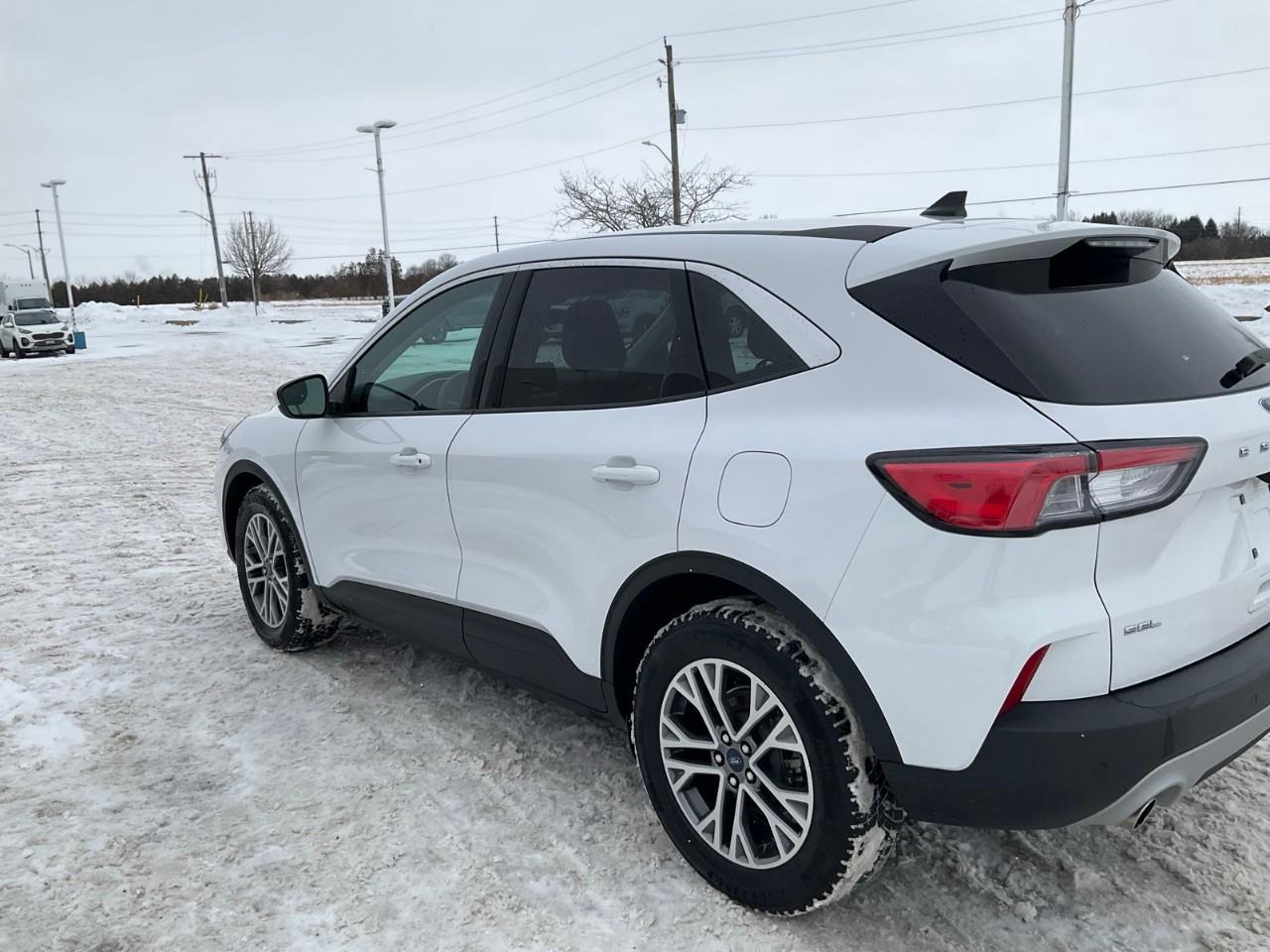 2022 Ford Escape SEL NAV | HTD SEATS | REMOTE START | ADAPTIVE CRUISE Photo