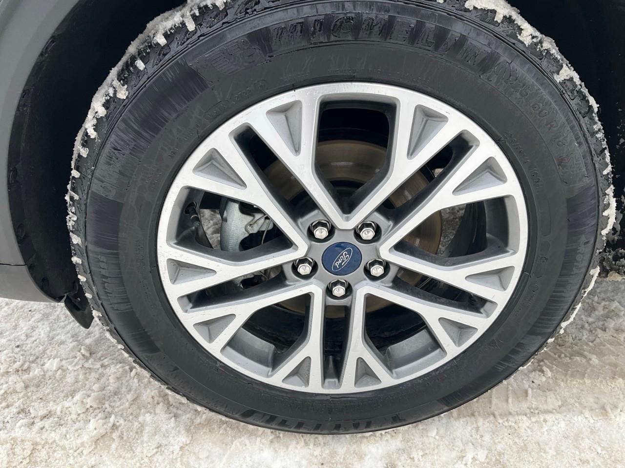 2022 Ford Escape SEL NAV | HTD SEATS | REMOTE START | ADAPTIVE CRUISE Photo