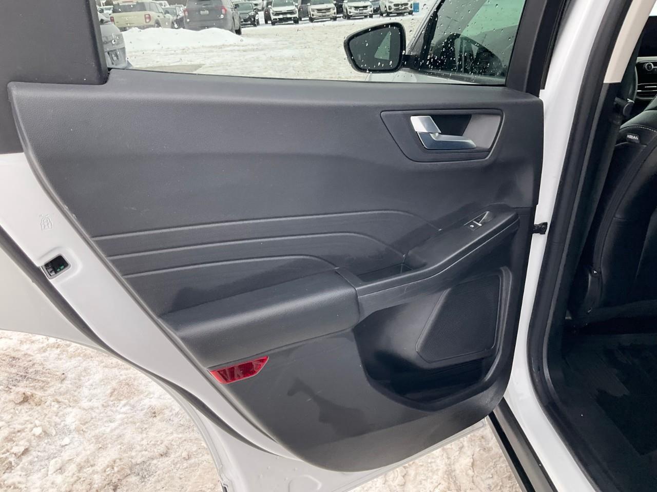 2022 Ford Escape SEL NAV | HTD SEATS | REMOTE START | ADAPTIVE CRUISE Photo