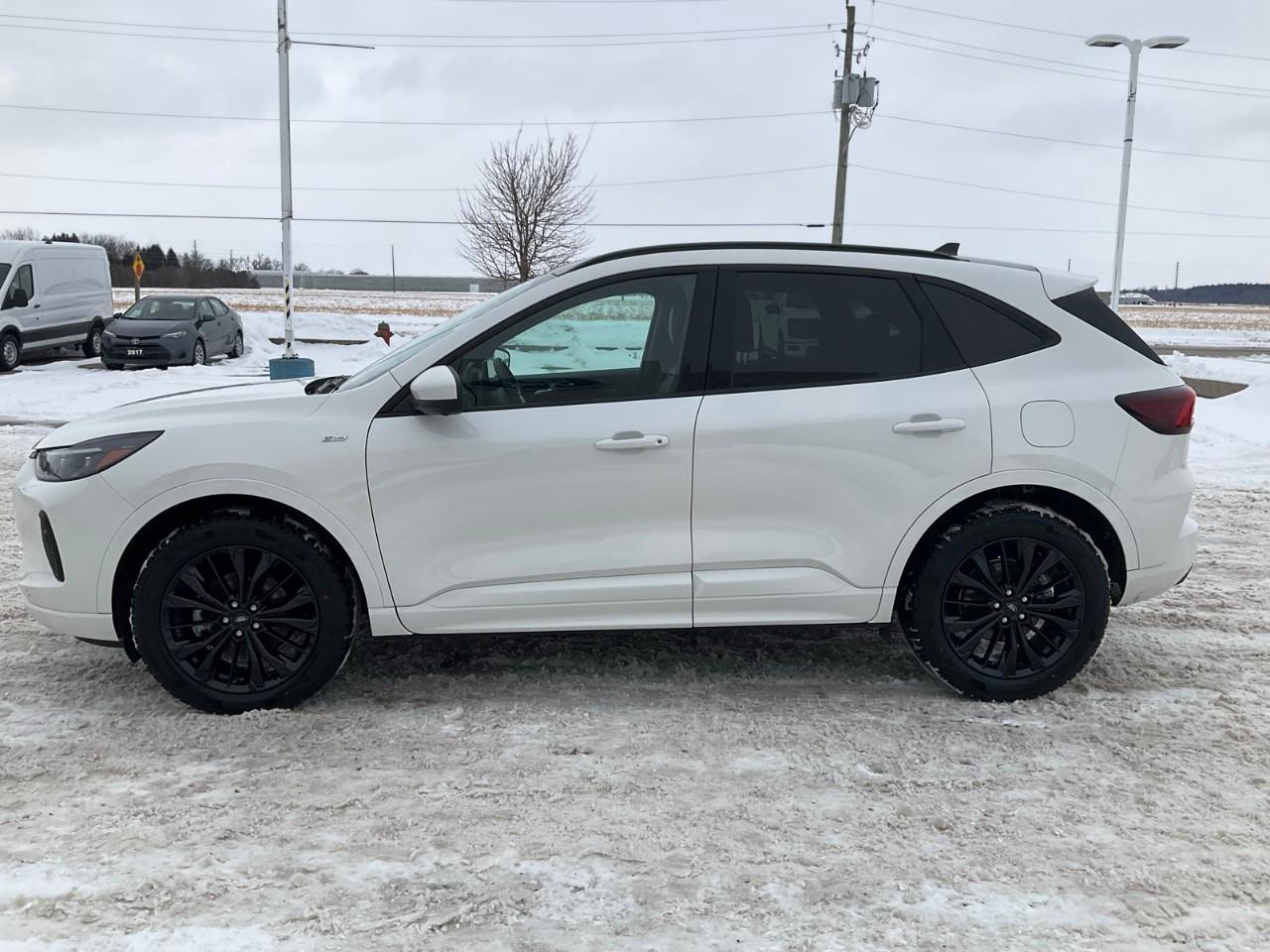 2025 Ford Escape ST-Line Elite NAV | SUNROOF | HTD SEATS | HTD STEERING | REMOTE START Photo