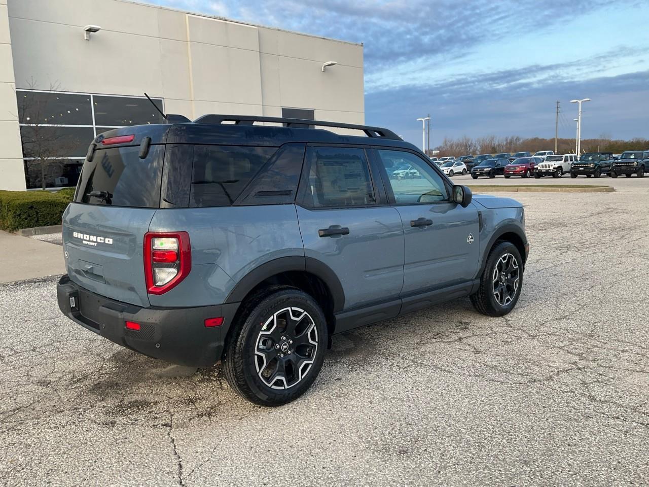 2026 Ford Bronco Sport Outer Banks Photo