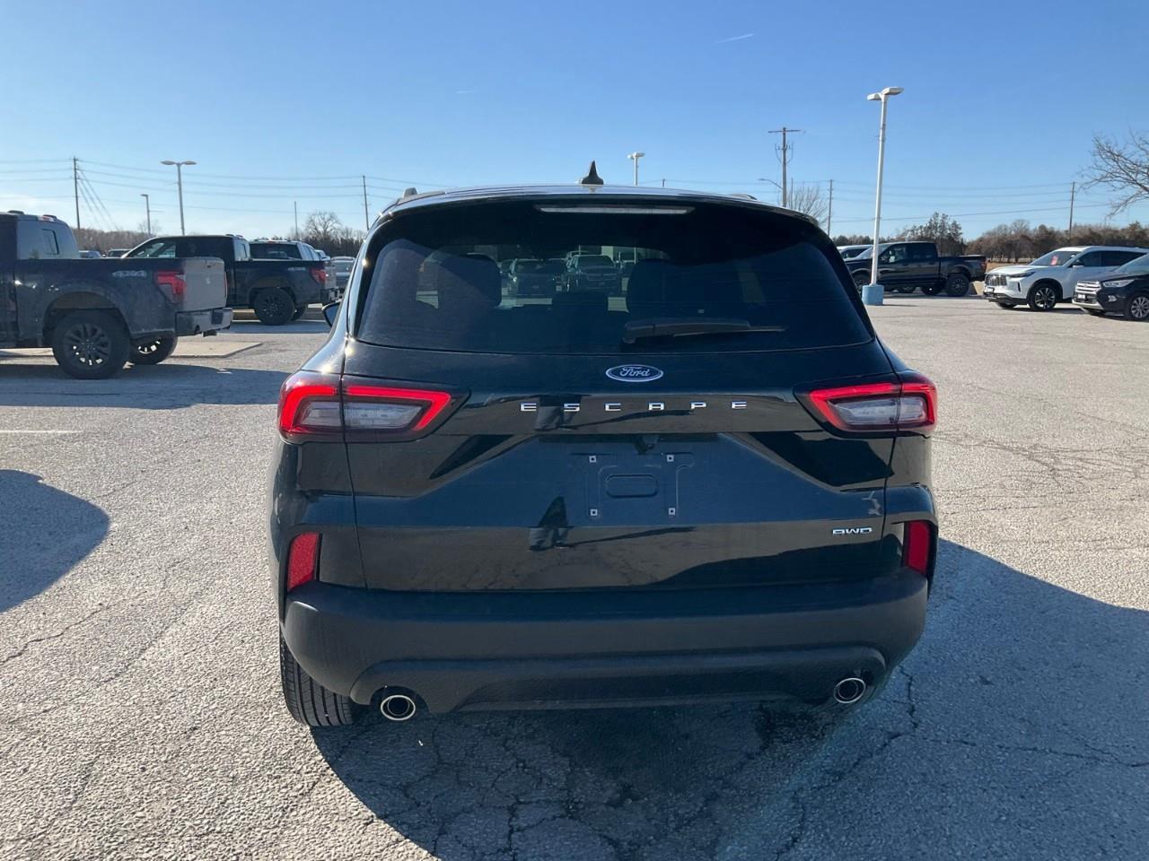 2025 Ford Escape ST-Line Photo