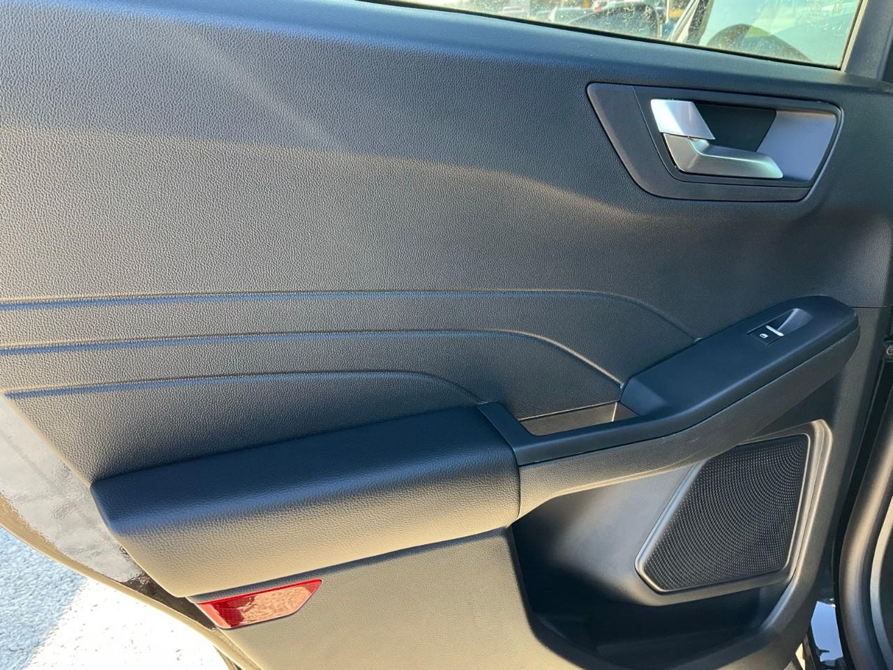 2025 Ford Escape ST-Line Photo