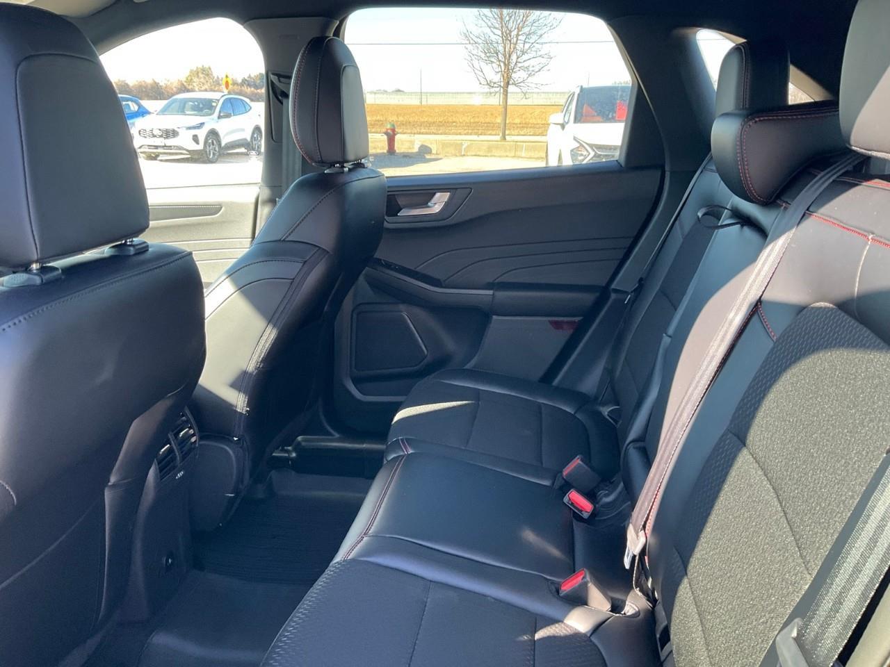 2025 Ford Escape ST-Line Photo