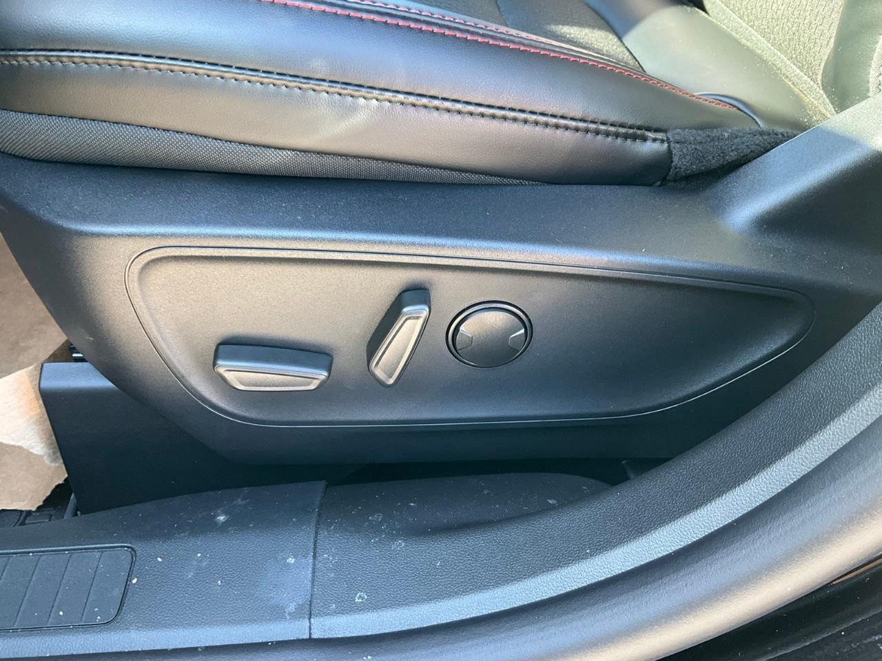 2025 Ford Escape ST-Line Photo