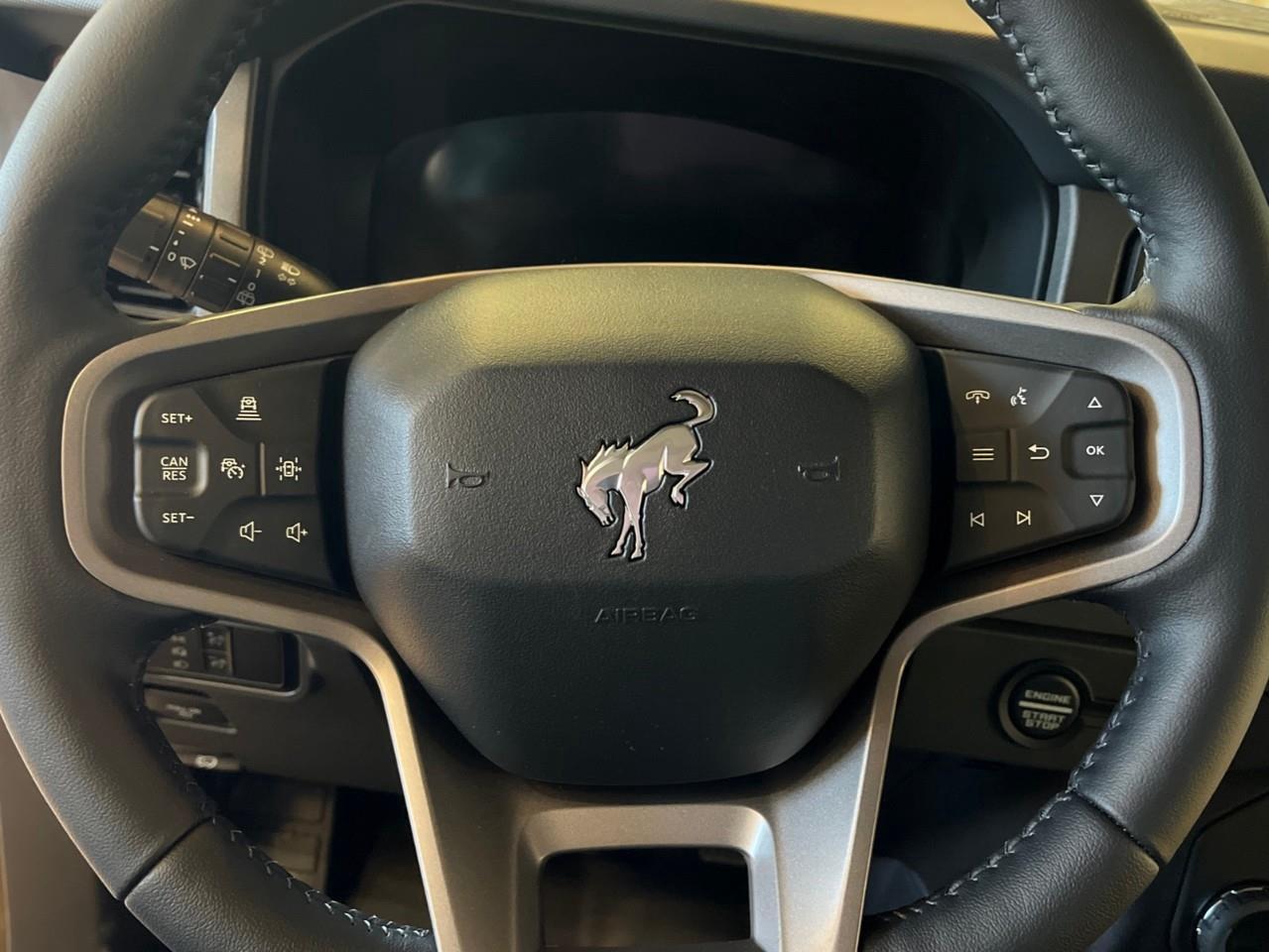 2026 Ford Bronco Badlands Photo