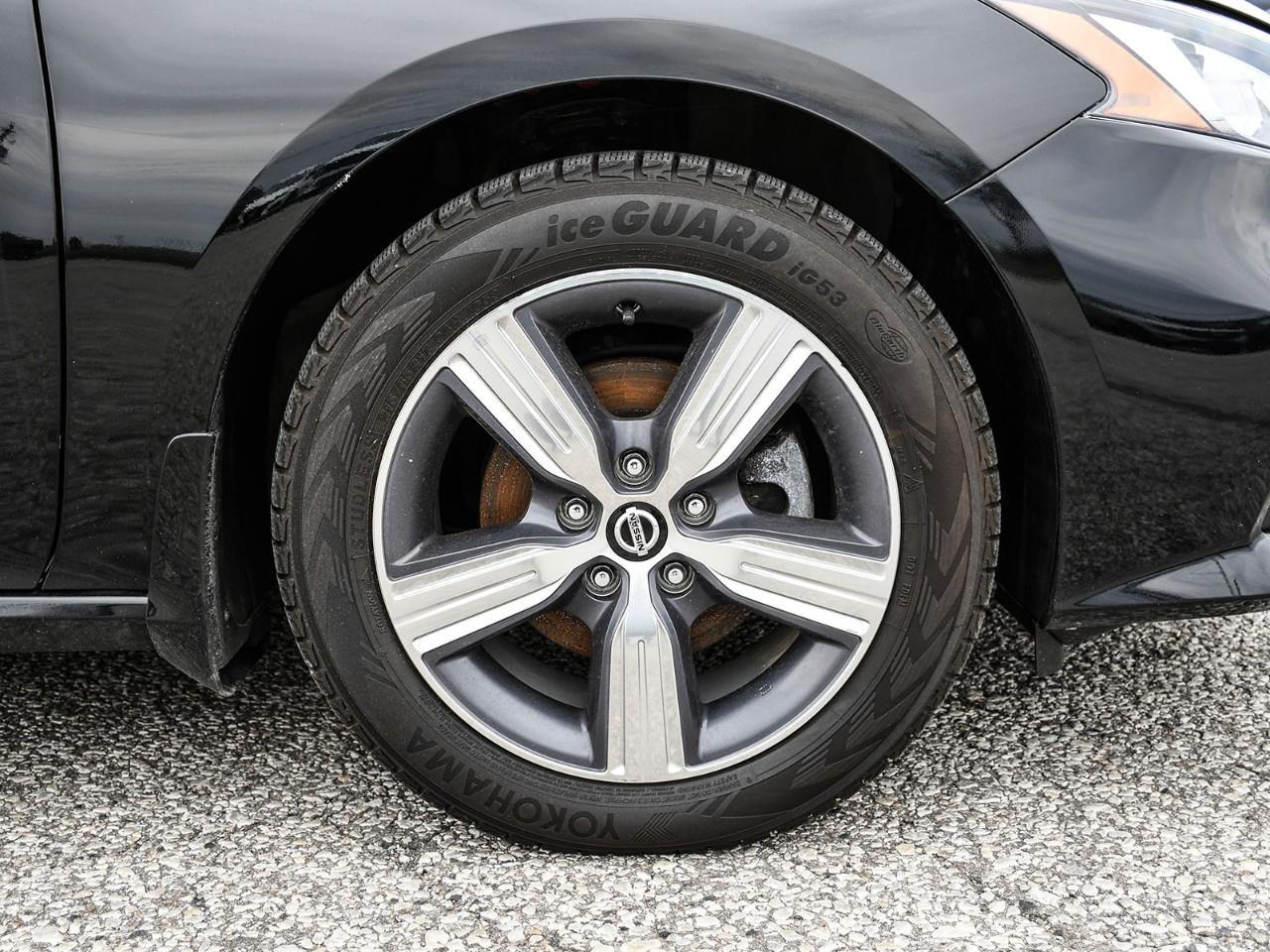 2021 Nissan Altima 2.5 SE HEATED SEATS | REMOTE START | BLIND SPOT MONITORING Photo