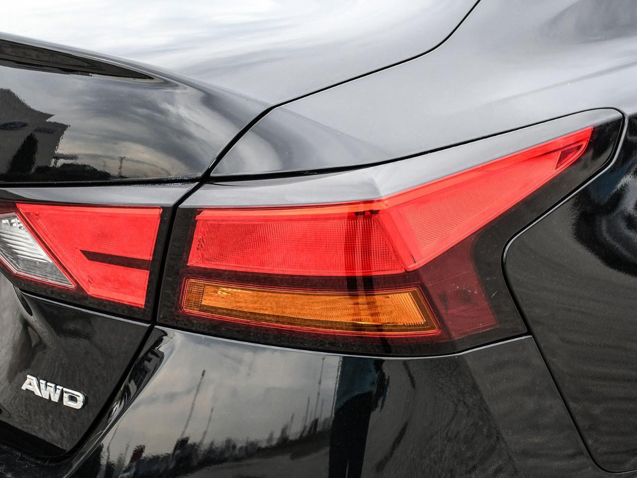 2021 Nissan Altima 2.5 SE HEATED SEATS | REMOTE START | BLIND SPOT MONITORING Photo