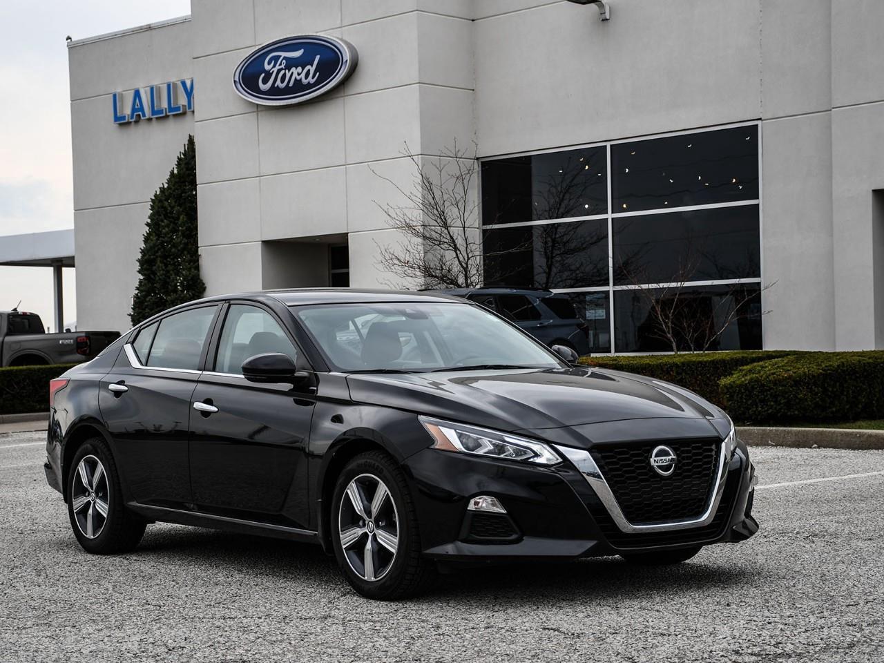 2021 Nissan Altima 2.5 SE HEATED SEATS | REMOTE START | BLIND SPOT MONITORING Photo