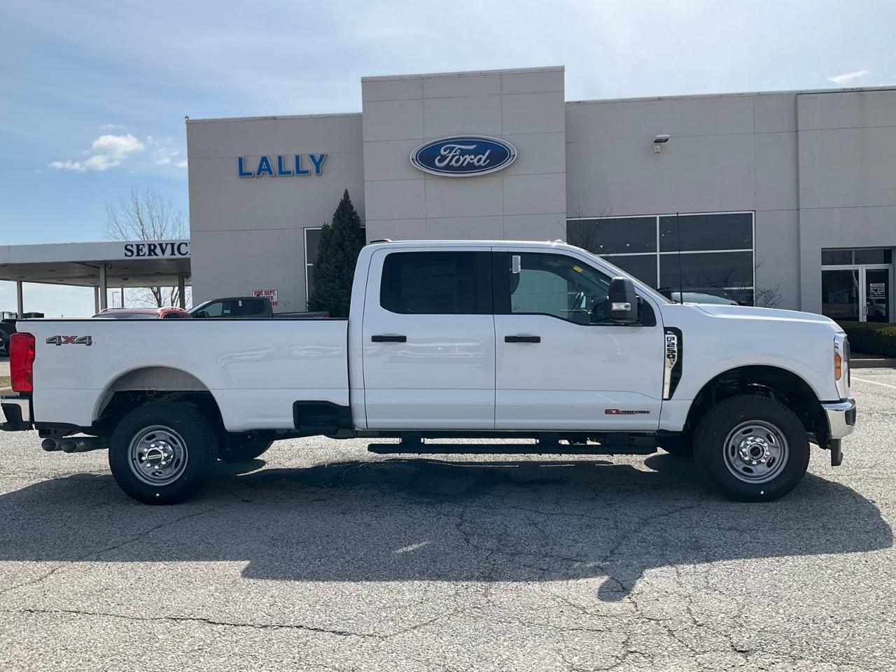 2026 Ford F-250 XLT Photo2