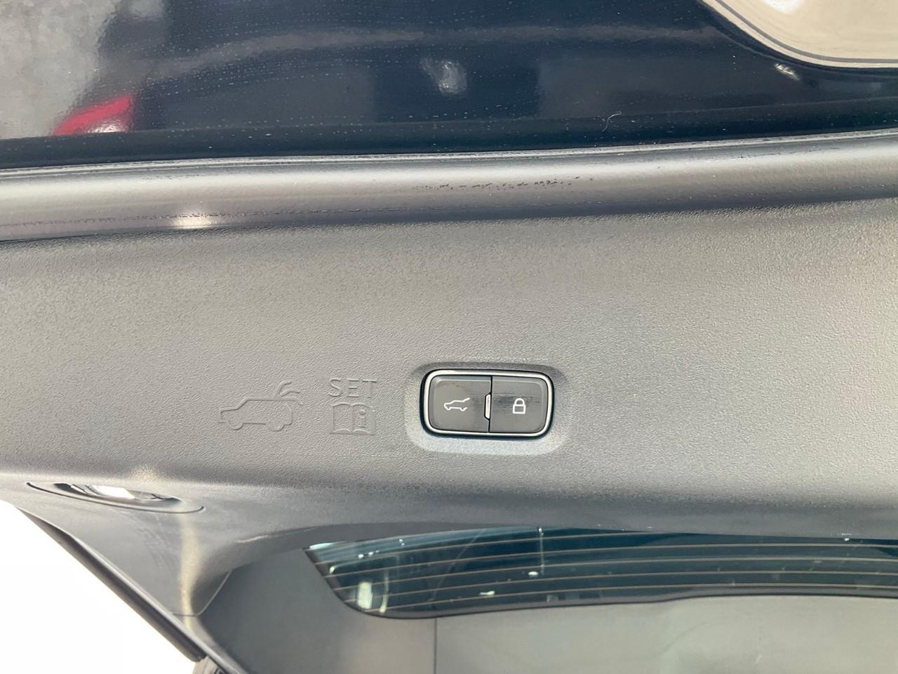 2025 Ford Expedition Tremor TREMOR | HTD & COOLED SEATS | SUNROOF | HTD STEERING | REMOTE START Photo