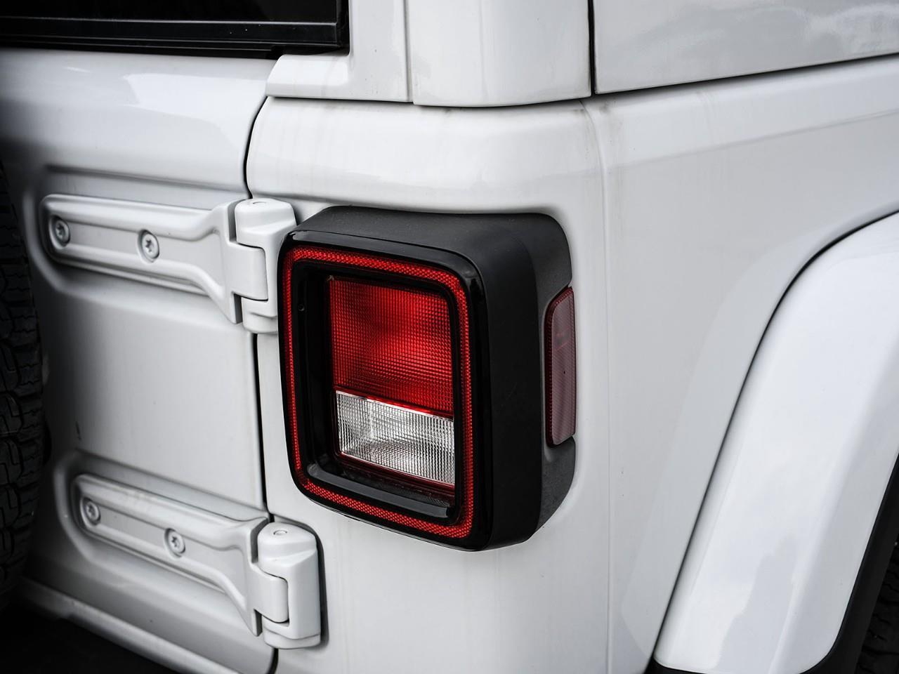 2021 Jeep Wrangler Unlimited Sahara CONVERTIBLE HARDTOP | PANORAMIC ROOF | HTD SEATS | REMOTE START Photo