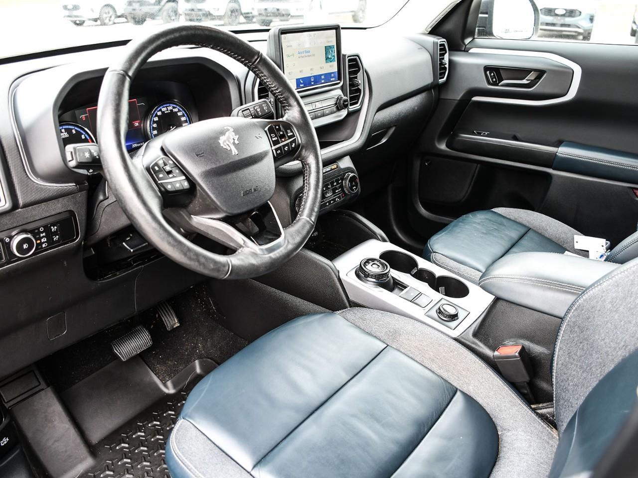 2023 Ford Bronco Sport Outer Banks NAV | SUNROOF | HTD SEATS | ADAPTIVE CRUISE | REMOTE START Photo