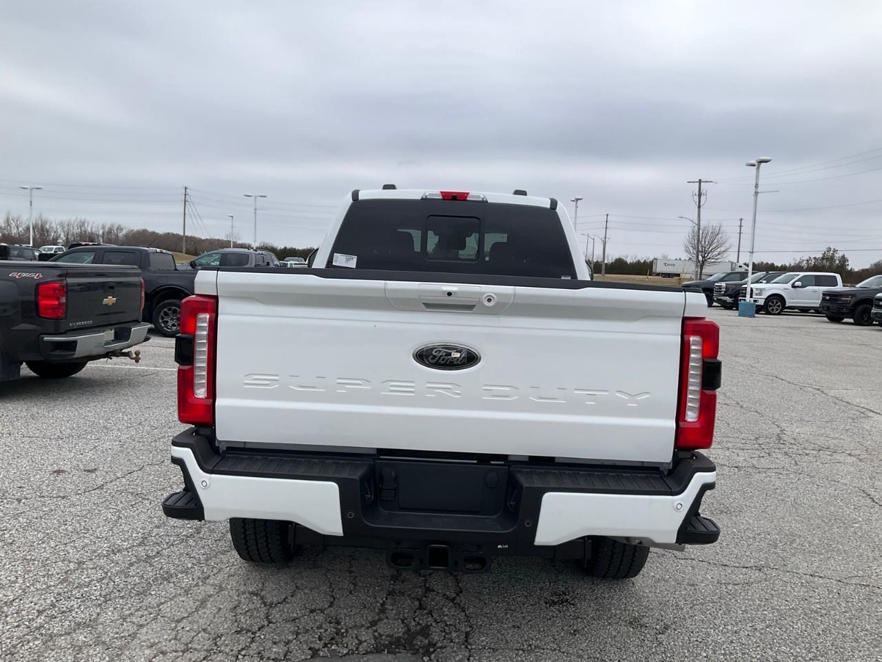 2026 Ford F-250 LARIAT Photo4
