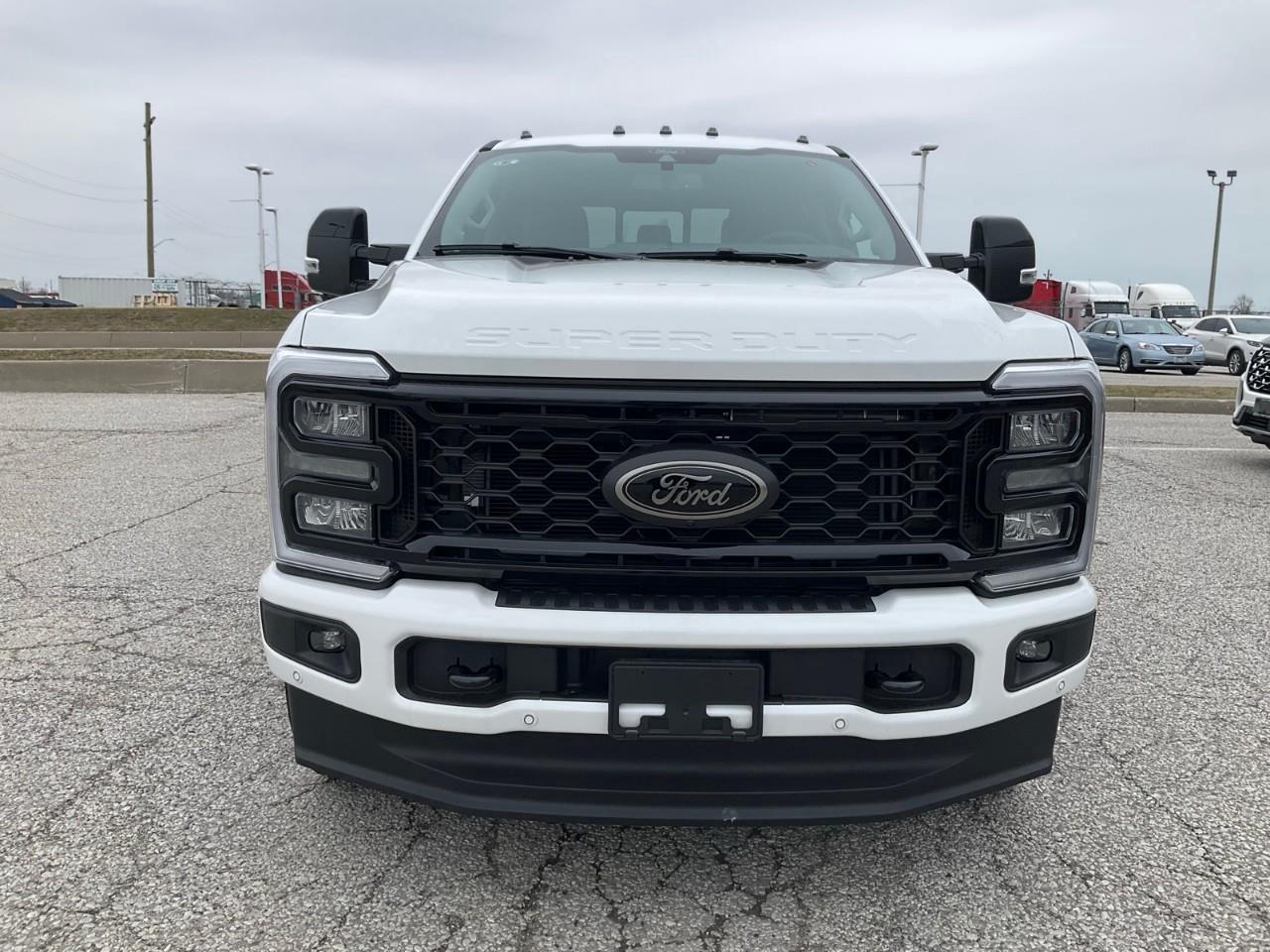 2026 Ford F-250 LARIAT Photo