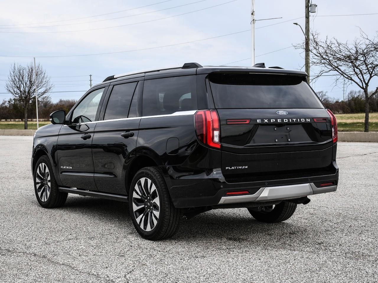 2025 Ford Expedition Platinum NAV | SUNROOF | HTD & COOLED SEATS | ADAPTIVE CRUISE Photo