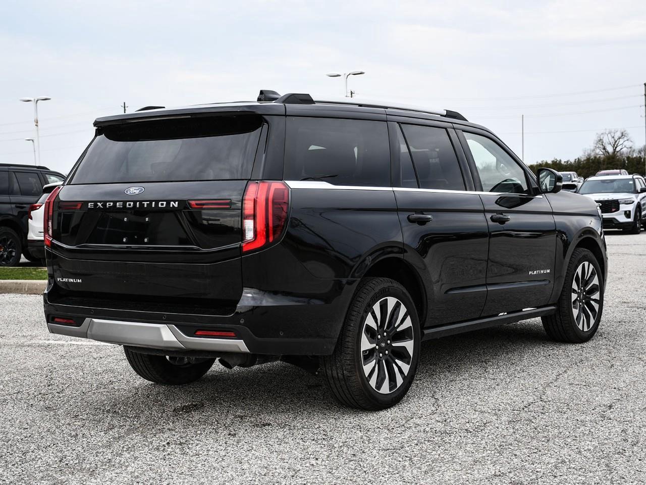 2025 Ford Expedition Platinum NAV | SUNROOF | HTD & COOLED SEATS | ADAPTIVE CRUISE Photo