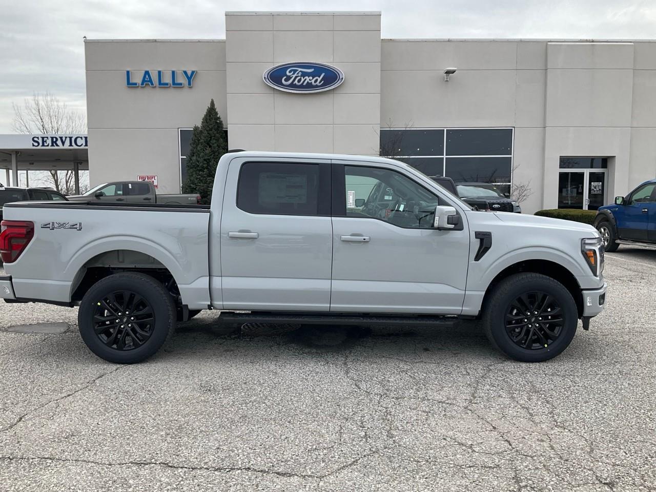 2026 Ford F-150 Lariat Photo2