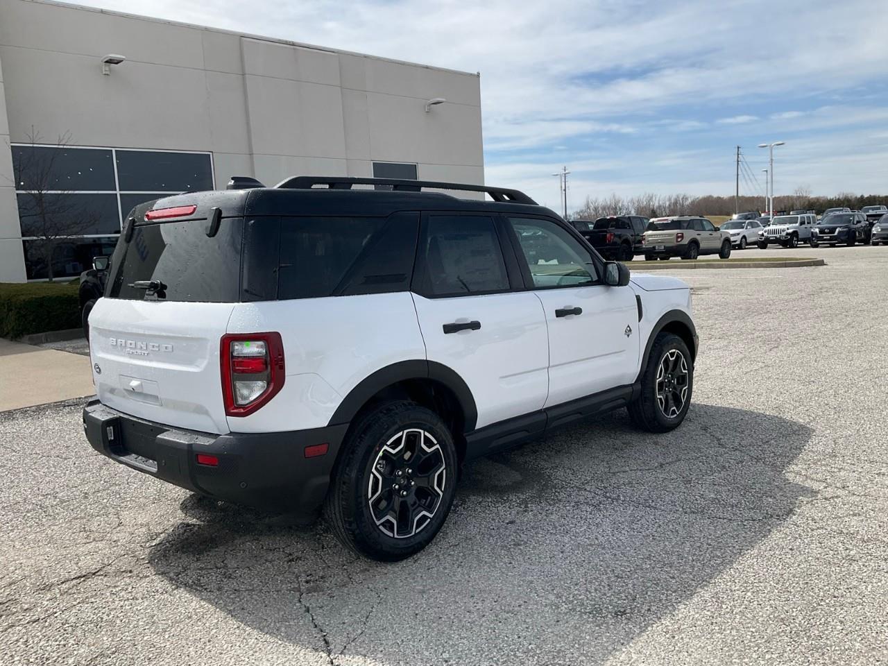 2026 Ford Bronco Sport Outer Banks Photo