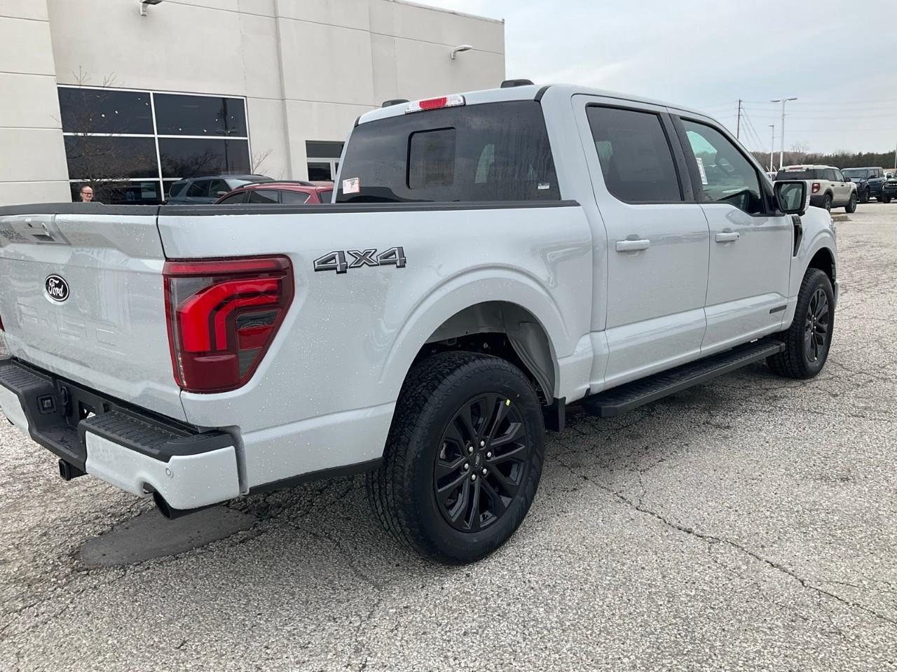 2026 Ford F-150 Lariat Photo3