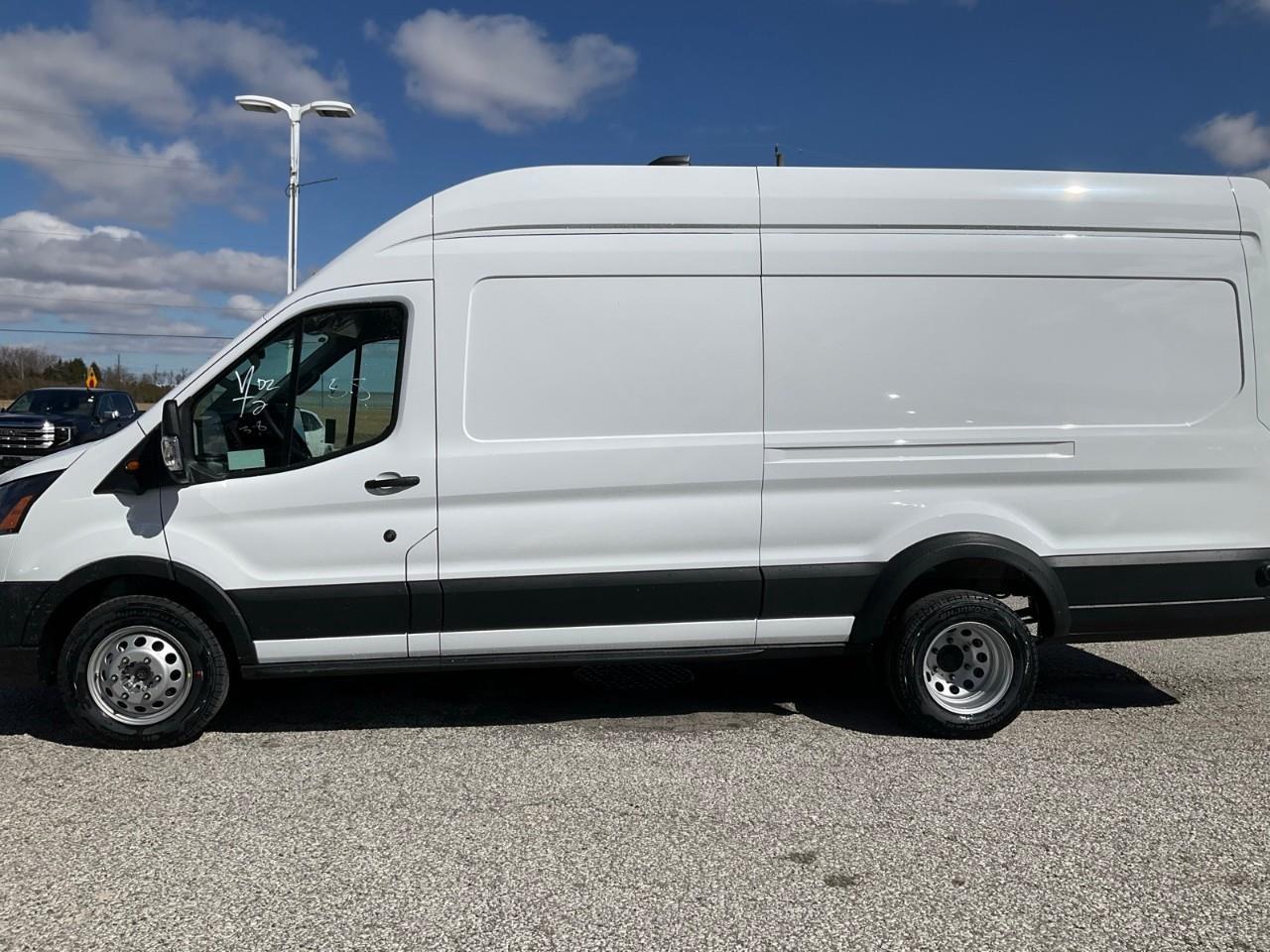 2026 Ford Transit 350  Photo