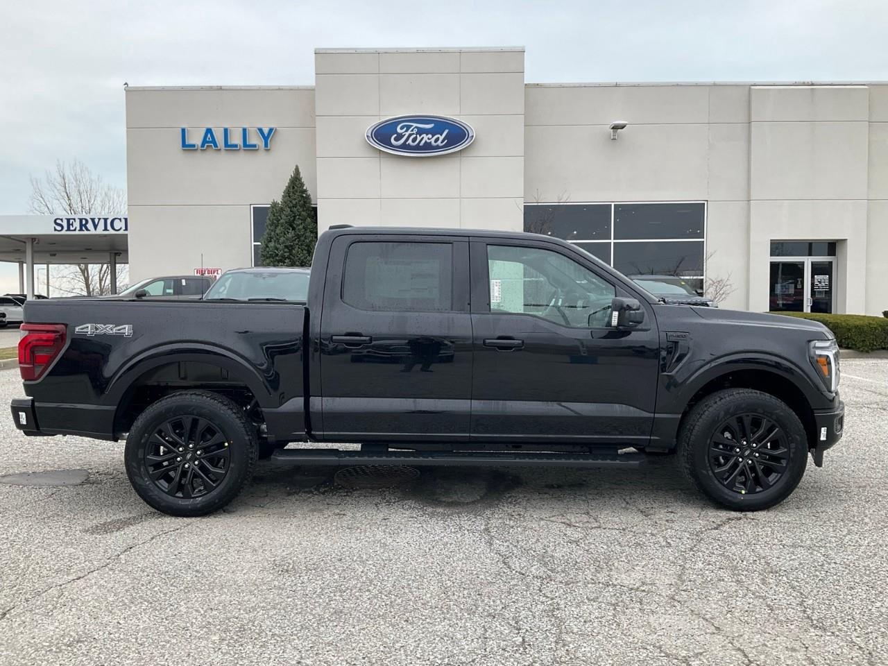 2026 Ford F-150 Lariat Photo2