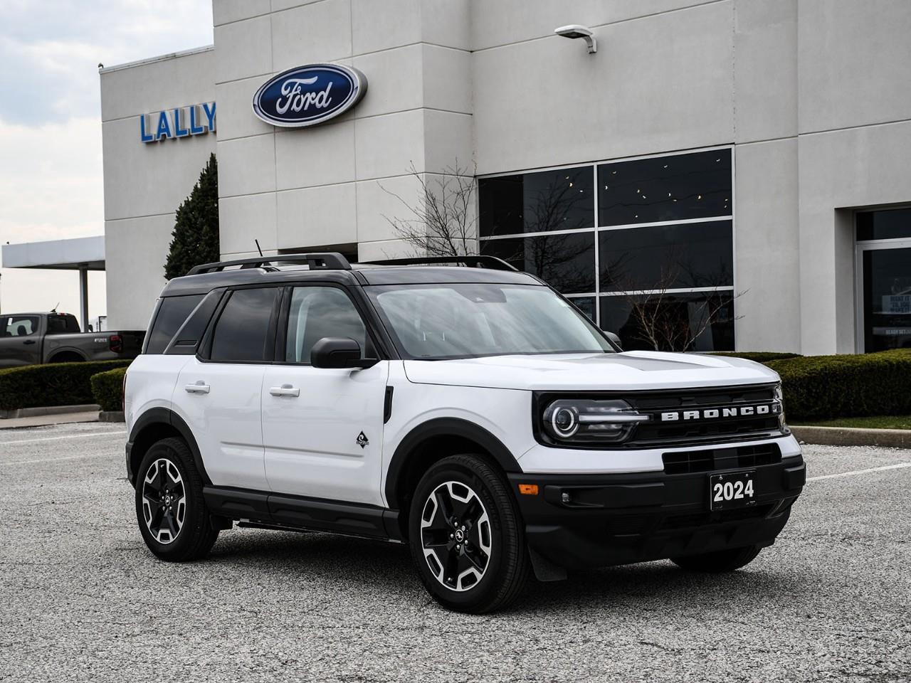 2024 Ford Bronco Sport Outer Banks NAV | SUNROOF | HTD SEATS | ADAPTIVE CRUISE Photo