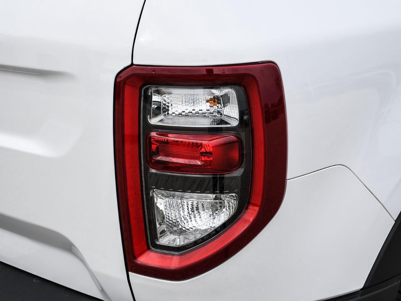 2024 Ford Bronco Sport Outer Banks NAV | SUNROOF | HTD SEATS | ADAPTIVE CRUISE Photo