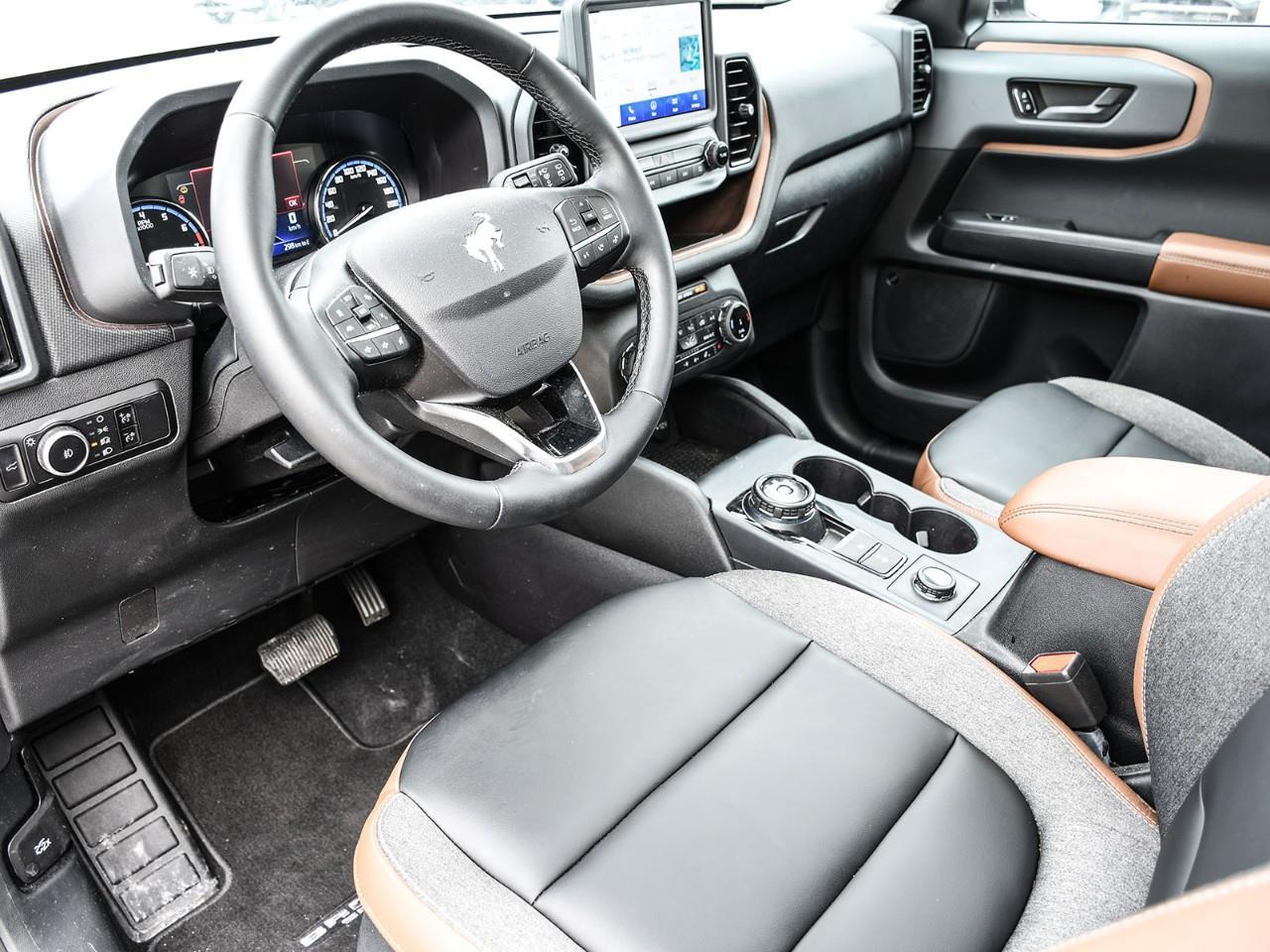 2024 Ford Bronco Sport Outer Banks NAV | SUNROOF | HTD SEATS | ADAPTIVE CRUISE Photo