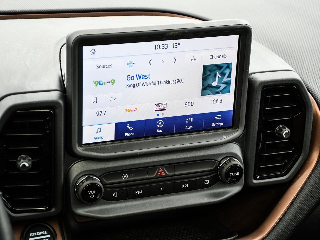 2024 Ford Bronco Sport Outer Banks NAV | SUNROOF | HTD SEATS | ADAPTIVE CRUISE Photo