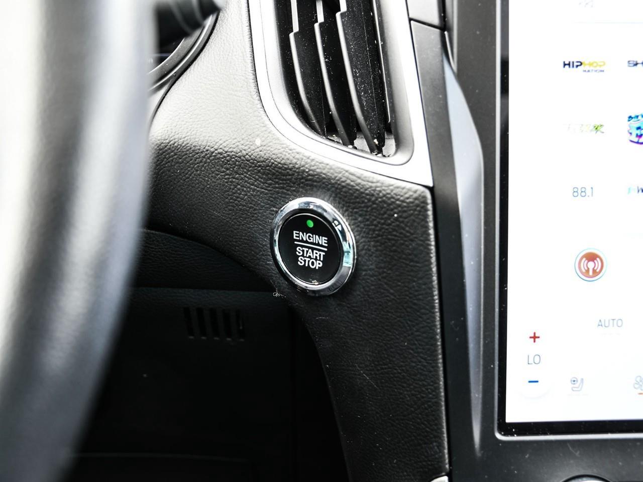 2024 Ford Edge SEL SUNROOF | HTD SEATS | HTD STEERING | REMOTE START Photo