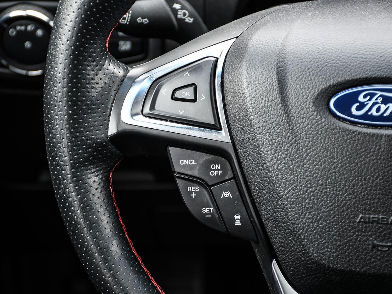 2020 Ford Edge SEL NAV | SUNROOF | HTD SEATS | HTD STEERING | REMOTE START Photo