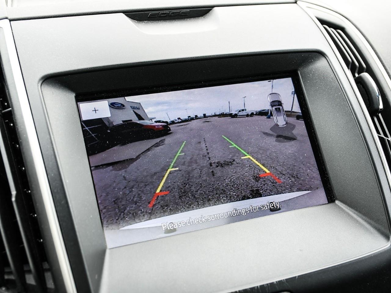2020 Ford Edge SEL NAV | SUNROOF | HTD SEATS | HTD STEERING | REMOTE START Photo