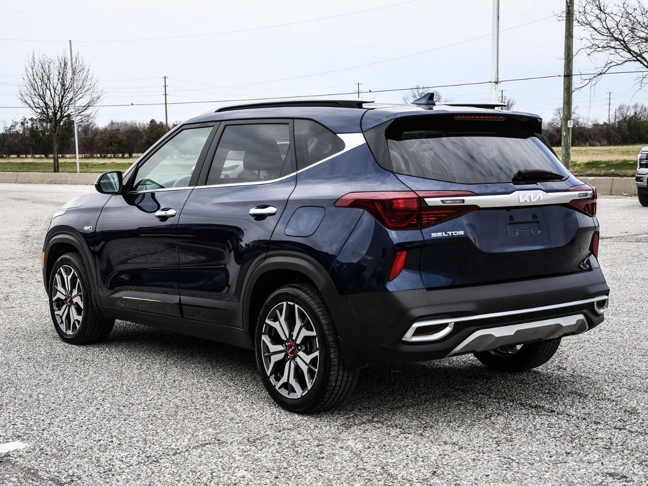 2023 Kia Seltos SX Turbo w/Black Interior NAV | SUNROOF | HTD SEATS | REMOTE START Photo3
